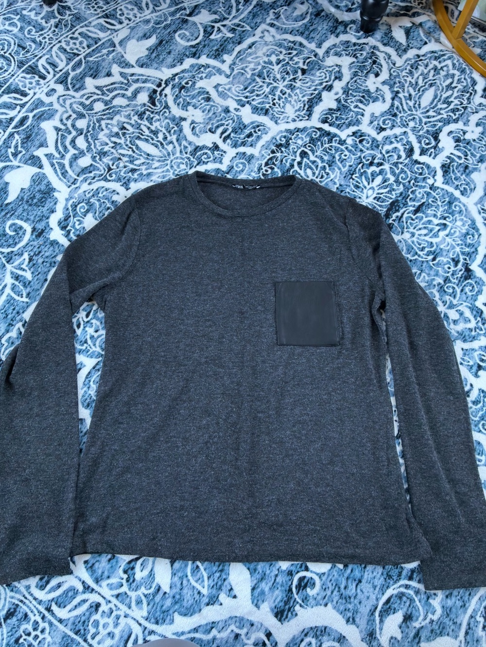 Woman’s Charcoal Long-Sleeve Pocket Shirt